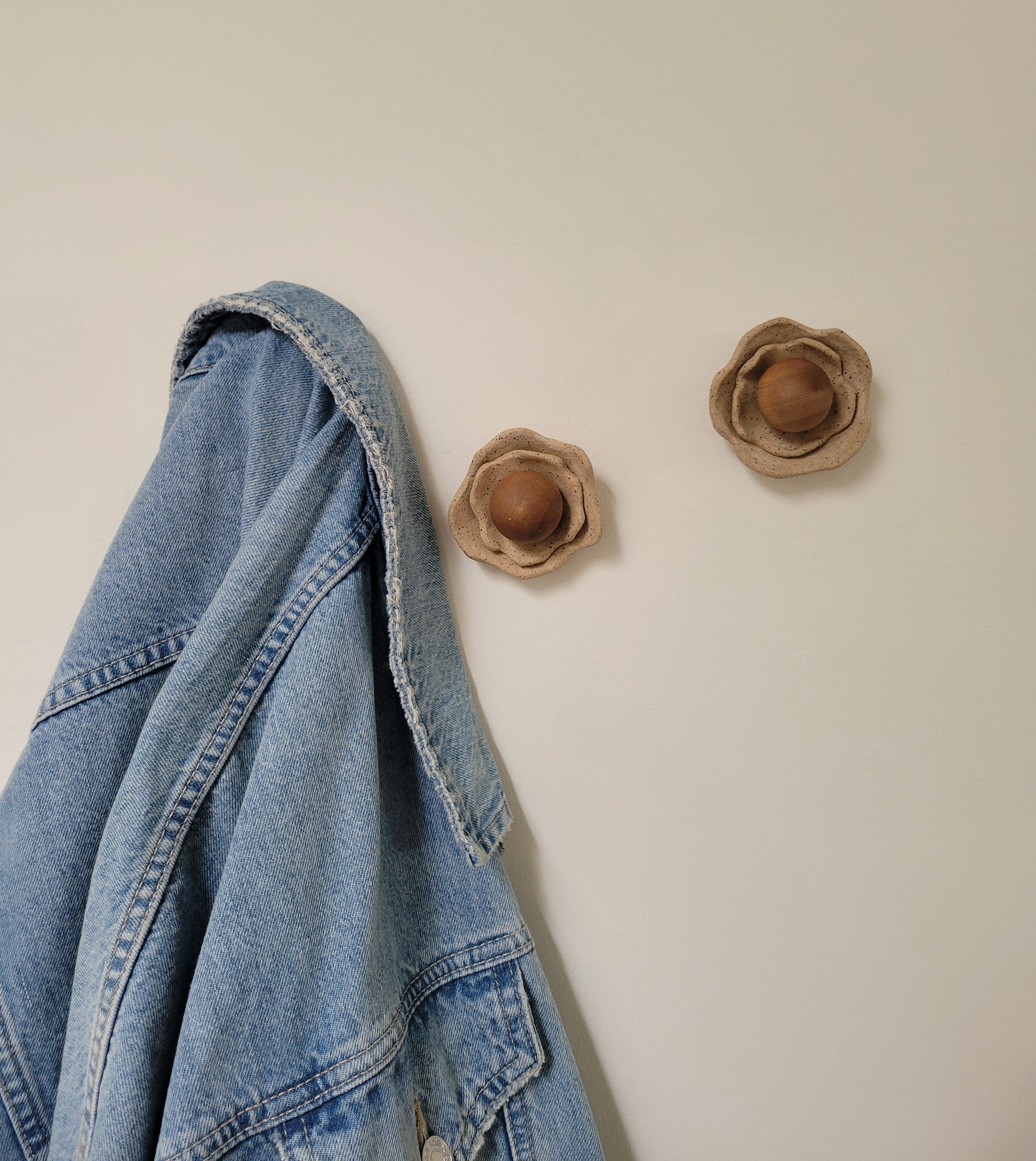 Flower Wabi-Sabi Knobby Wall Hooks - Natural